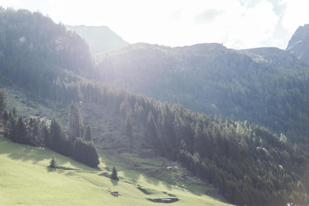 Hotel Garni Romantika Sankt Leonhard im Pitztal Ngoại thất bức ảnh
